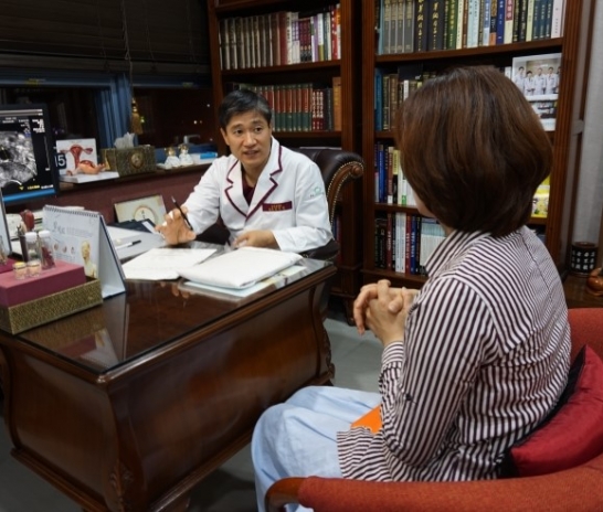 유산경험이 있고 출산횟수가 많은 여성일수록 관절염의 유병률을 증가시킨다.[대전 인공중절 수술 후유증 유앤그린여성한의원]