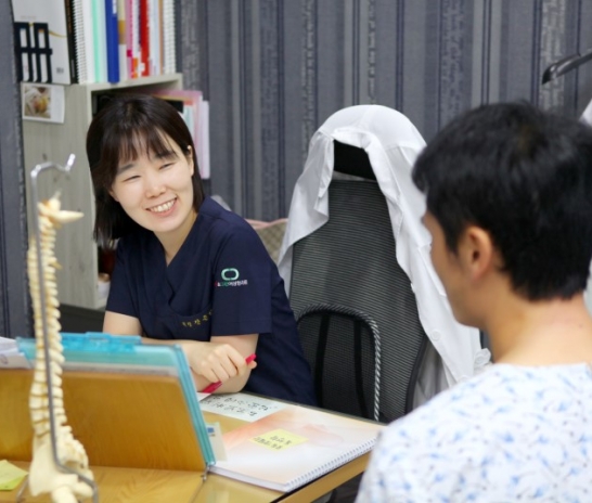 자동차 보험으로 한방의료기관에서 치료받는 분들의 만족도는 99%!  [대전 자동차사고 유앤그린한의원]