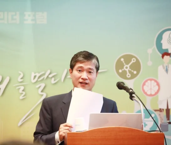 다낭성난소증후군이 여성의 뼈건강에 미치는 영향은? [대전유앤그린 여성한의원]