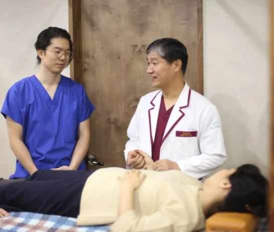 침 치료는 편두통의 발생 횟수와 정도를 감소시킵니다. [대전유앤그린 여성한의원]